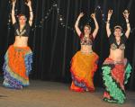 Iziswana - ATS tribal dance s èinelkami, 800x638, 71KB,